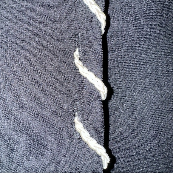 David Warren women’s Black Blazer with White Trim - Picture 3 of 7